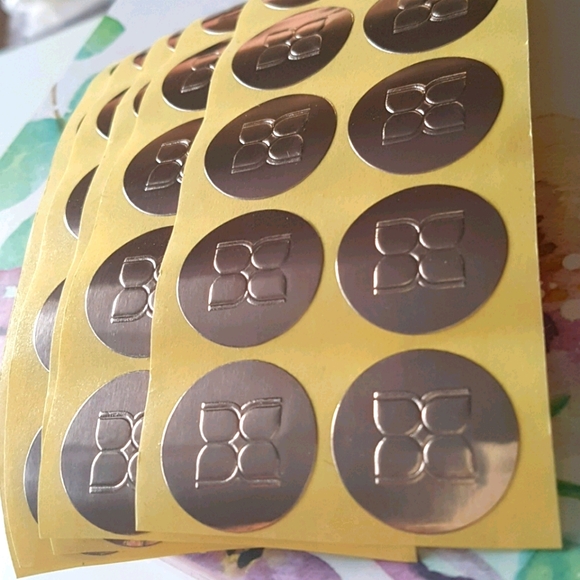 50 pcs BCBG Trademark Rare Gold Stickers 1" in - Picture 1 of 8